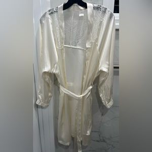 Intimissimi Lady Sheer Silk and Lace Dressing Gown (M/L) **Sold out online**